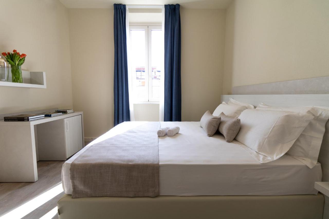 Doride Suites Boutique Hotel Marina Di Carrara Bagian luar foto