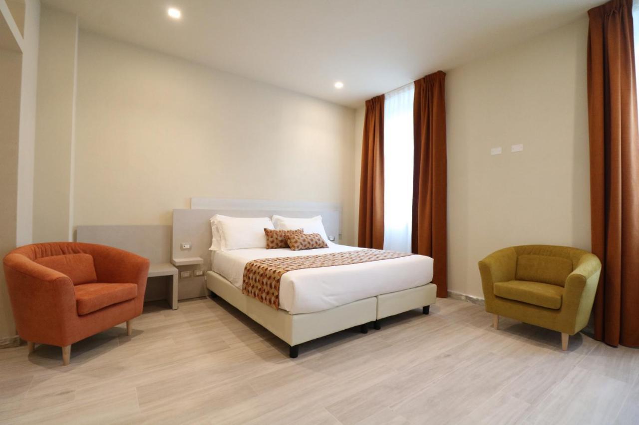 Doride Suites Boutique Hotel Marina Di Carrara Bagian luar foto