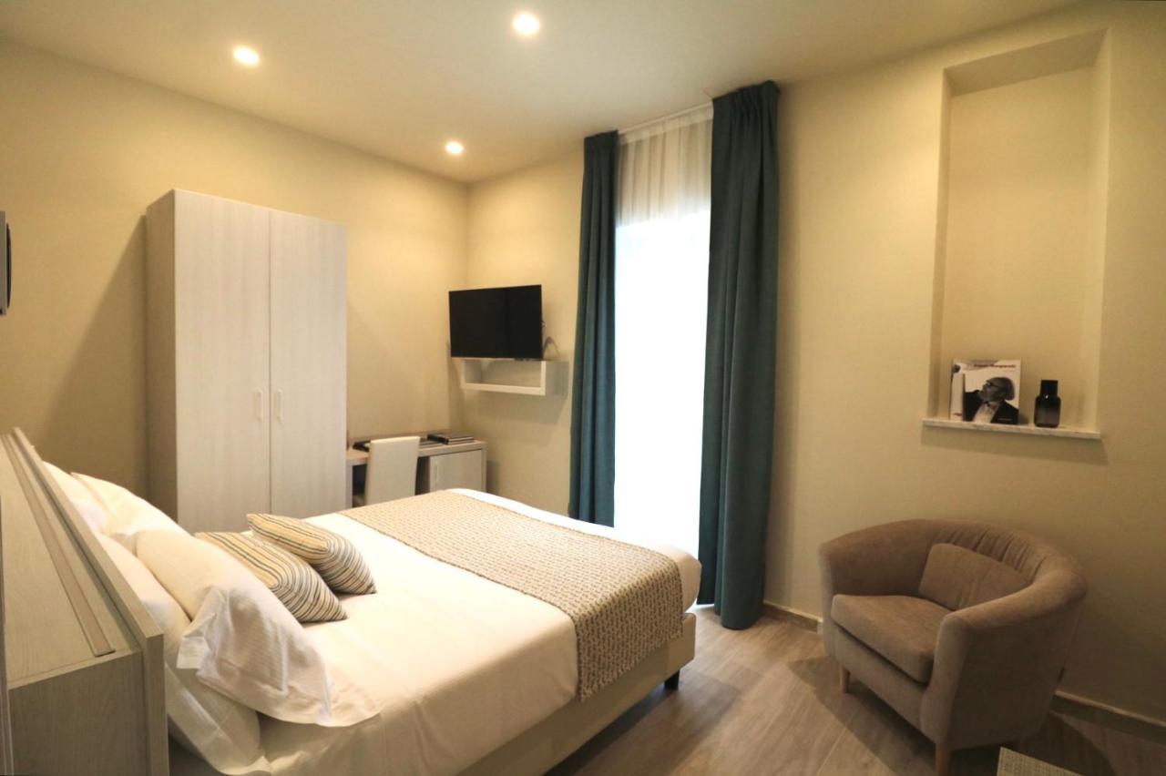Doride Suites Boutique Hotel Marina Di Carrara Bagian luar foto