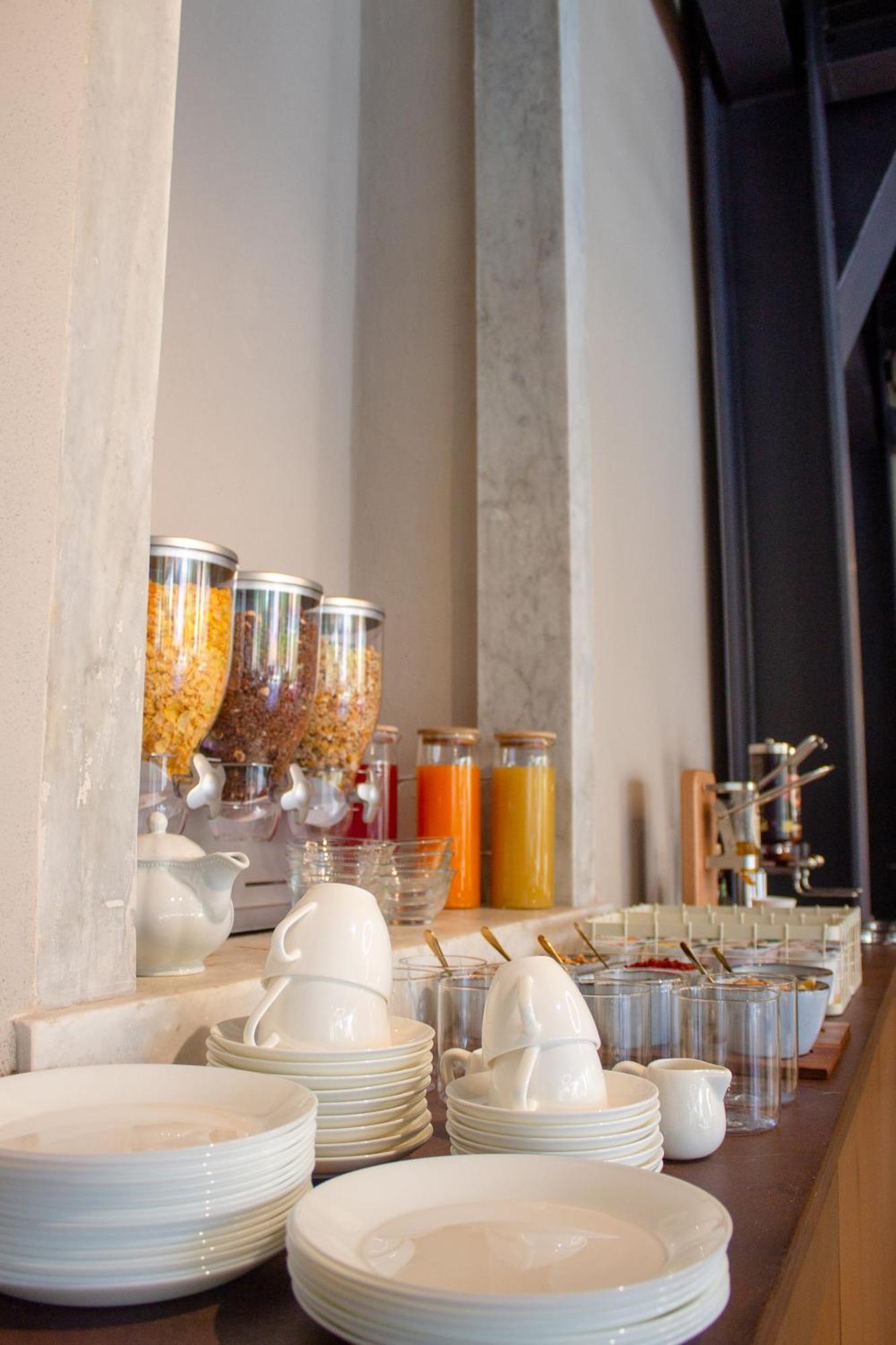 Doride Suites Boutique Hotel Marina Di Carrara Bagian luar foto
