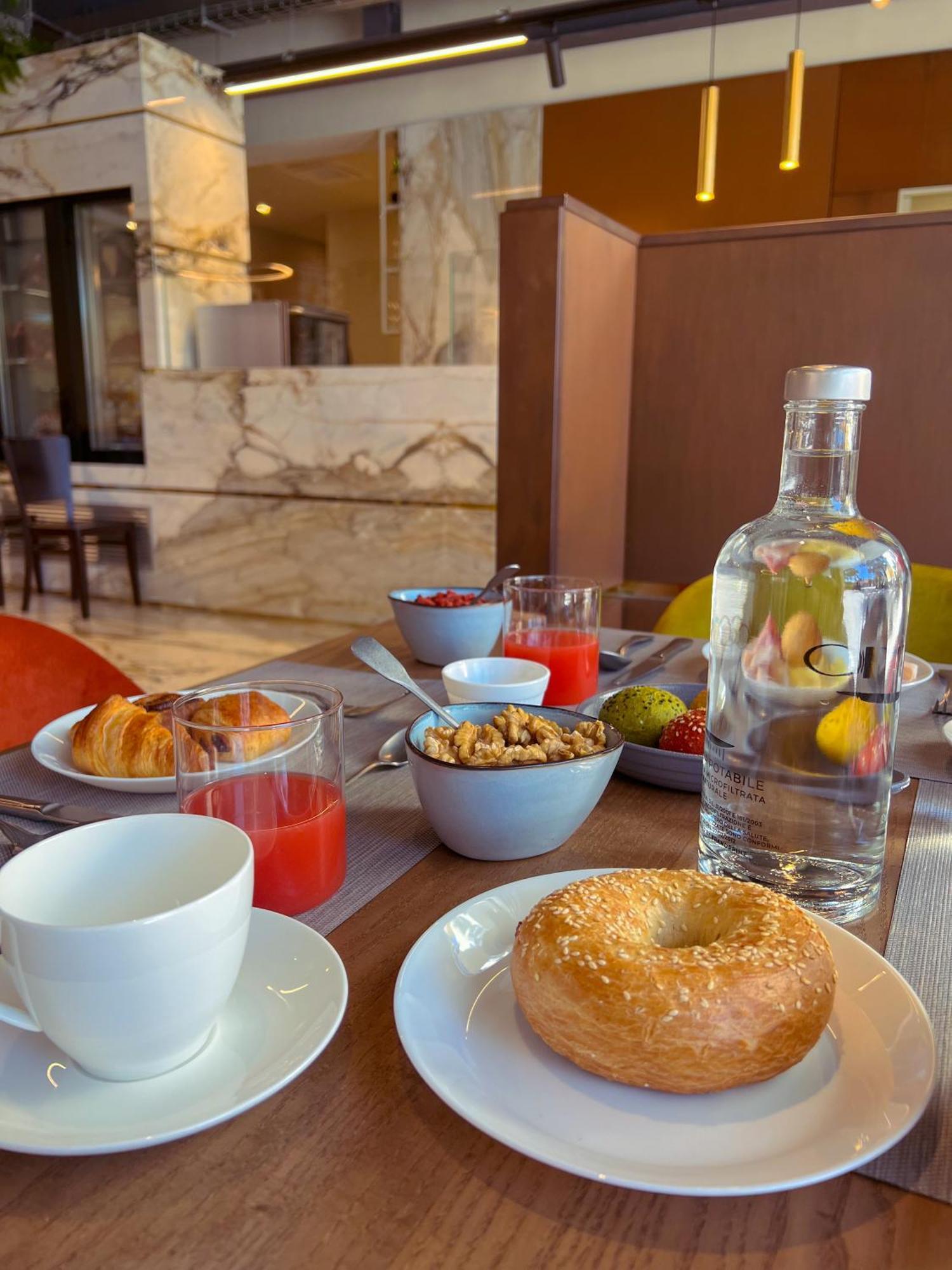 Doride Suites Boutique Hotel Marina Di Carrara Bagian luar foto