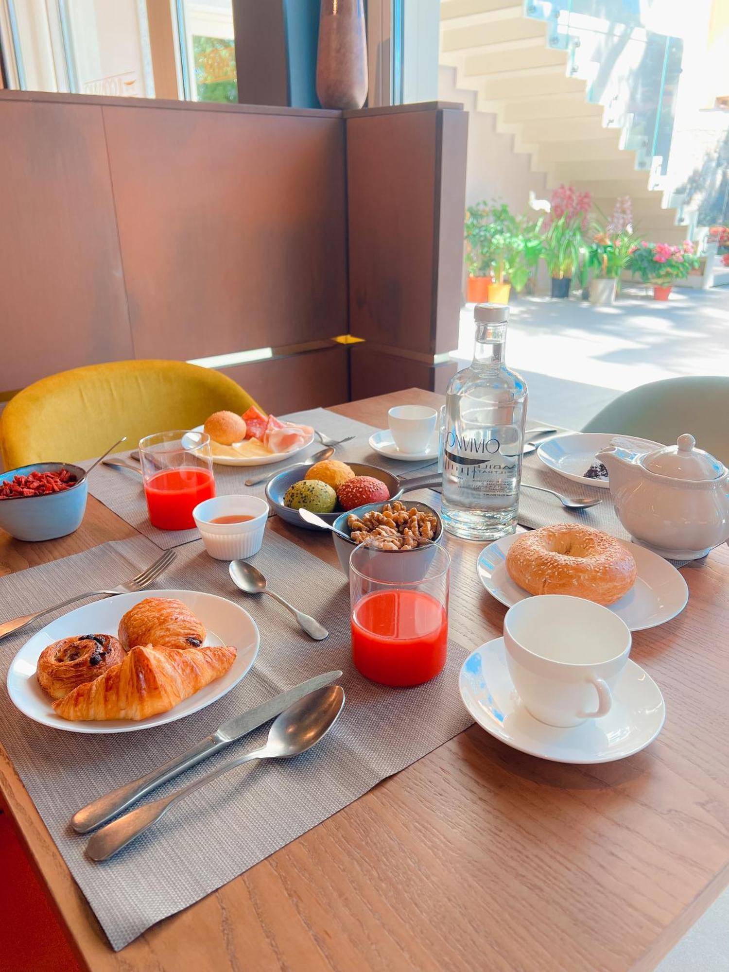 Doride Suites Boutique Hotel Marina Di Carrara Bagian luar foto