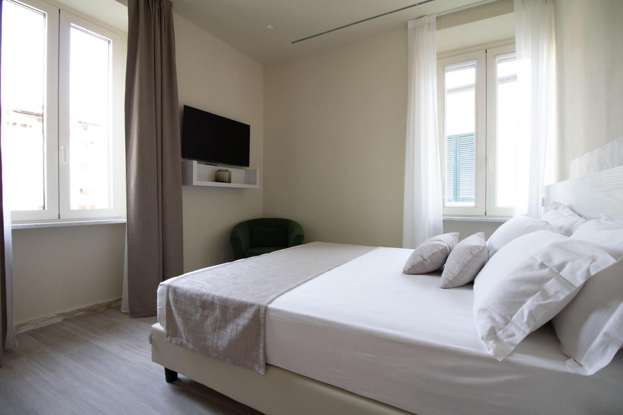Doride Suites Boutique Hotel Marina Di Carrara Bagian luar foto